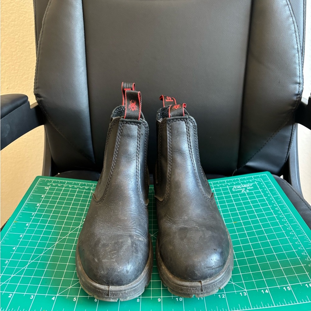 Redback Boots